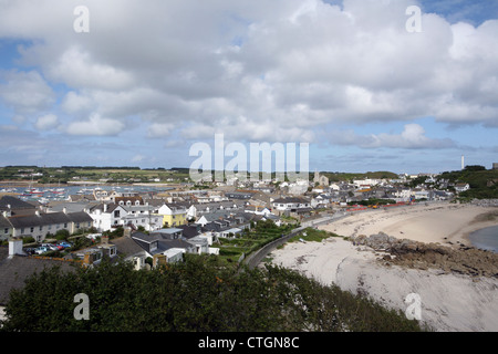 Der Ankerplatz und Strand, Braue Brise Porth Cressa Hugh Town St Mary's Scilly Isles Isles of Scilly Cornwall England UK GB Stockfoto