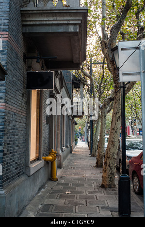 Die street View in Dämmerung, Xintiandi in Shanghai Stockfoto