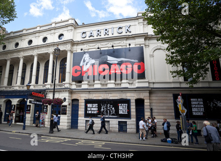 Eine Reklametafel von Chicago Das Musical im Garrick Theatre, Charing Cross Road, Westminster, London, WC2, England, UK. Stockfoto