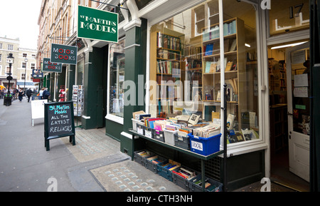 Zeile des Buches Geschäfte, Cecil Court Trader Association, London, England, UK Stockfoto