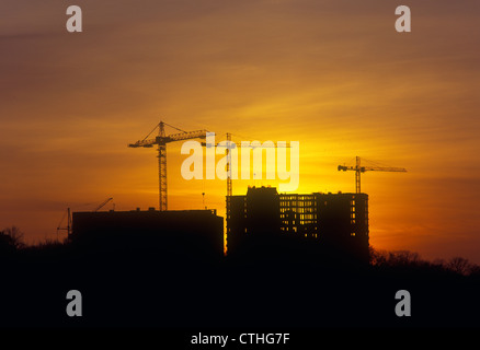 Baustelle bei Sonnenuntergang. Stockfoto