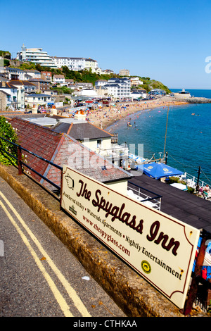 Spyglass Inn, direkt am Meer, Strand, Badende, Ventnor, Isle Of Wight, England, UK Stockfoto