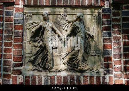 Brooklyn Heights, Brownstone Hauseingang mit Skulpturen, New York Stockfoto