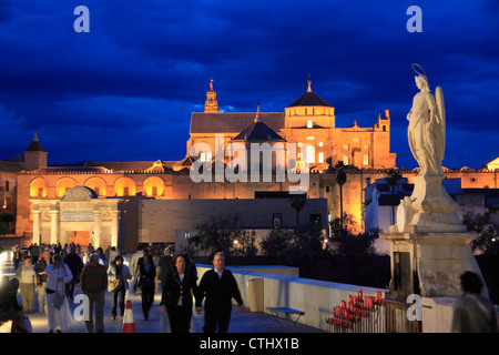 Spanien; Andalusien; Cordoba, Dom, Puente Romano, Stockfoto