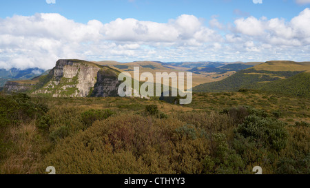 Blick vom Gipfel Morro da Igreja Stockfoto