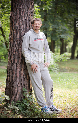 Mirza Teletovic ein bosnischer Basketballspieler spielt derzeit für die Brooklyn Nets der NBA. Stockfoto