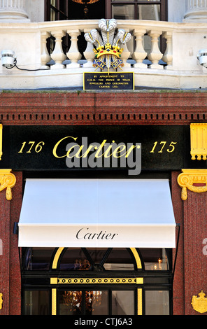 London, England, Vereinigtes Königreich. Cartier-Shop-Fassade in Old Bond Street Stockfoto