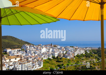 Frigiliana. Berge Axarquia, Provinz Malaga. Costa Del Sol, Andalusien. Spanien Stockfoto