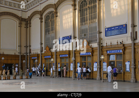 Innen Nyugati Bahnhof Budapest Ungarn Europa Stockfoto