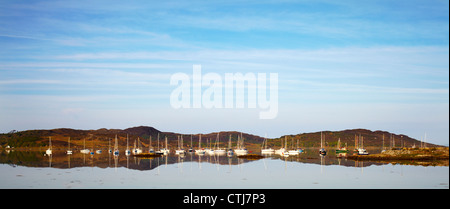 Marina im Hafen von Arisaig. Schottland Stockfoto