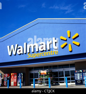 Walmart Supercenters Shop Zeichen Logo außen KATHY DEWITT Stockfoto