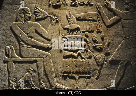 Ägypten. Stele von General Intef (jtj). Detail. C. 2050 v. Chr. 11. Dynastie. Reich der Mitte. Stockfoto