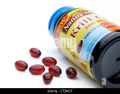 Krill Öl-Pillen, eine zusätzliche Quelle von Omega-3-Fettsäuren Stockfoto