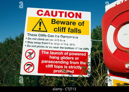 Ein Warnschild am Strand von Hunstanton, North Norfolk, England, U.K Stockfoto