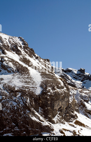 Cliff steht bei Alba bei Canazei Val Di Fassa Dolomiten Italien Stockfoto