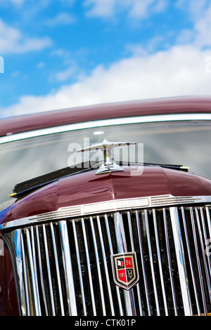 Cressing Tempel, Witham, Essex, Juli 2012. Eine Oldtimer-Show läuft jeden Sommer am historischen Ort in Essex Stockfoto