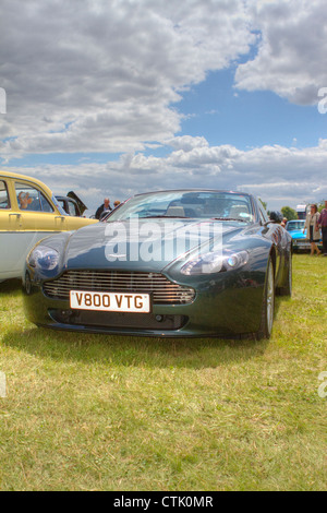 Cressing Tempel, Witham, Essex, Juli 2012. Eine Oldtimer-Show läuft jeden Sommer am historischen Ort in Essex Stockfoto