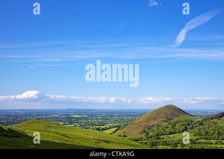 Lawley von Pisten von Caer Caradoc im Frühjahr Abendlicht, Kirche Stretton Hills, Shropshire, England, GB, Großbritannien, UK, U Stockfoto