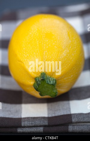 Gelbe runde Zucchini Stockfoto