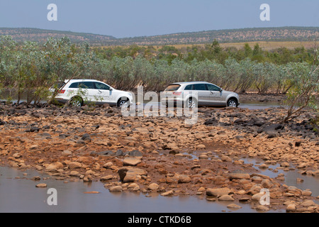 Pfingsten Flussüberquerung auf der Gibb River Road, Kimberley, Western Australia, Australien Stockfoto