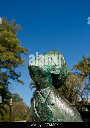 Die Statue von Konstantin Tsiolkovsky, der Vater der Kosmonautik in Brisbane Botanic gardens Stockfoto