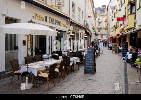 Goldgasse Restaurant Gasse zentrale Wiesbaden Stadtstaat Hessen Deutschland Europa Stockfoto