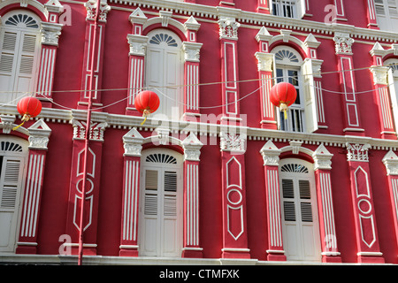 Kolonialarchitektur Fassade in Chinatown, Singapur. Stockfoto