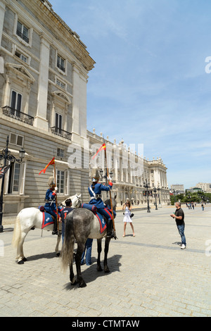 Wechsel der Wache, Palacio Real, Madrid, Spanien Stockfoto