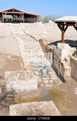 Taufstätte in alten historischen Flussbett Jordan, Jordanien Stockfoto