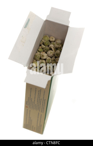 Geöffneten Box getrocknete Erbsen Stockfoto