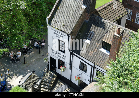 Ye Olde Reise nach Jerusalem, entnommen aus der Burg Nottingham England uk Stockfoto