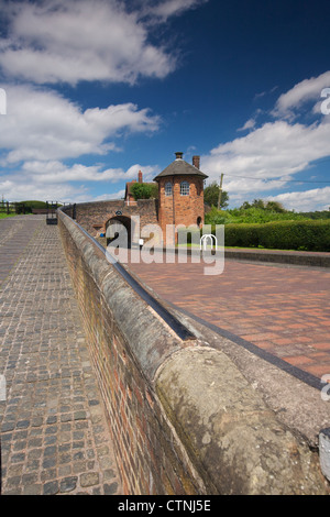 Bratch sperrt mittlere Sperre Wombourne South Staffordshire England UK Stockfoto