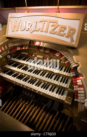 Wurlitzer Theater-Orgel in der Konzerthalle im Musical Museum; Musik / Musik Museen. Brentford. VEREINIGTES KÖNIGREICH. Stockfoto