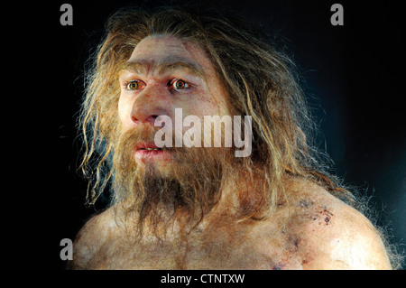 Spanien, Burgos: Reproduktion von einem männlichen Homo Neanderthalensis in Museum der menschlichen Evolution Stockfoto