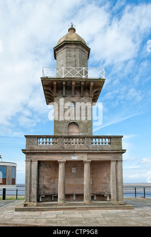 Der untere Leuchtturm, Fleetwood. Designed by Decimus Burton und öffnen im Jahre 1840, ist es aus weißem Sandstein gebaut Stockfoto