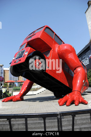 25.07.12 präsentiert der Tschechische Bildhauer David Cerny seine Skulptur mit dem Titel, London Booster, Stockfoto