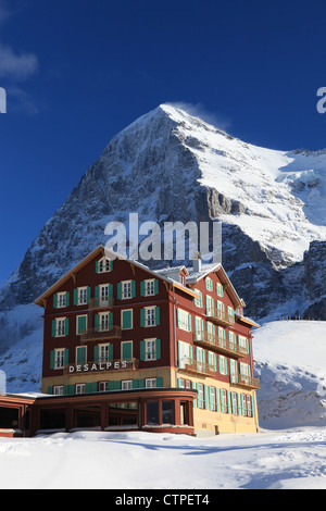 Die Eiger-Nordwand im Winter mit kleinen Scheidegg! Stockfoto