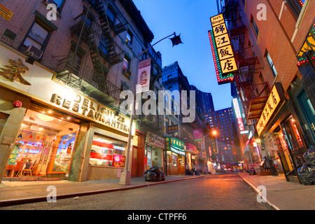 Pell St. im Stadtteil Chinatown im New Yorker Stadtteil Manhattan. Stockfoto