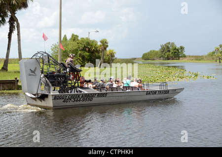 Boggy Creek Airboat Rides auf West Lake Toho in Southport Park in der Nähe von Kissimmee Orlando Disney Theme Park Bereich Orlando Florida. Stockfoto