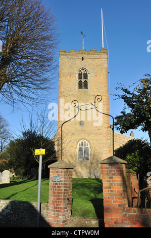 St. Peter und St. Paul Kirchhof, West Mersea Mersea Island, UK Stockfoto