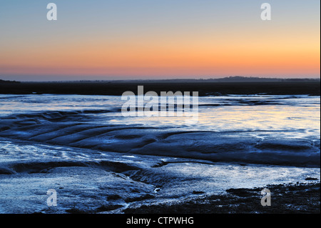 Sonnenuntergang in Mersea Island, Großbritannien Stockfoto