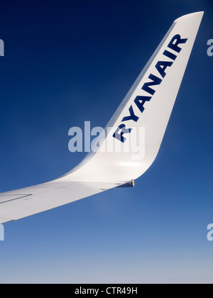 Ryanair-Tragfläche Stockfoto