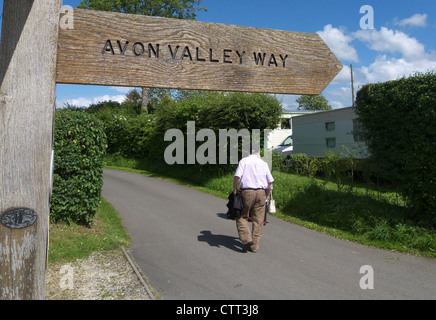 Wegweiser-Zeichen für die Avon Valley Way, Welford Upon Avon, Warwickshire, England, UK Stockfoto