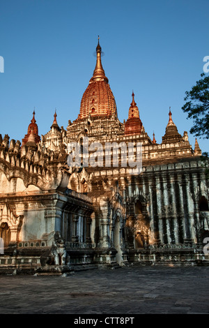 Myanmar, Burma. Bagan. Ananda-Tempel, 1105 abgeschlossen. Stockfoto