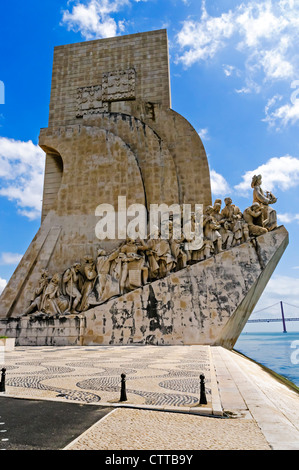 Die dramatische Denkmal der Entdeckungen Baujahr 1960 zum Gedenken an den 500. Jahrestag des Todes von Heinrich der Seefahrer Stockfoto