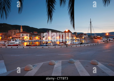 Die Altstadt Stari Grad auf der Insel Hvar bei Sonnenuntergang Stockfoto