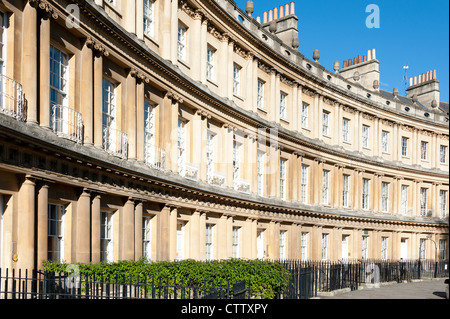 Gebäude, bekannt als The Circus sind ein Beispiel der georgischen Architektur in der Stadt Bath, Somerset, England, Stockfoto