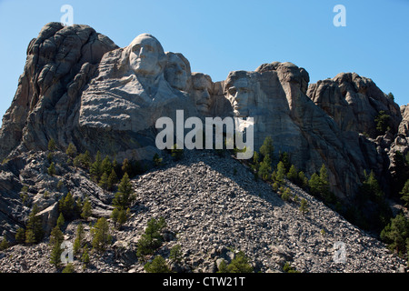 Allgemeine Ansicht Mt. Rushmore mit Skulpturen des ehemaligen Präsidenten George Washington, Thomas Jefferson, Theodore Roosevelt und Abraham Lincoln, Mount Rushmore National Monument, South Dakota, Vereinigte Staaten von Amerika Stockfoto