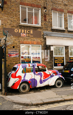 Spitzfindig verziert altes Auto von Camden Lock Dorfmarkt. Stockfoto