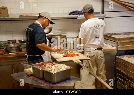 Frank Pepe Pizzeria Napoletana in New Haven CT Stockfoto